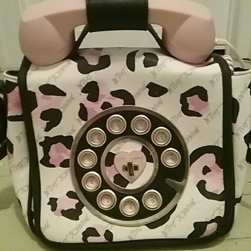 Betsey Johnson phone purse